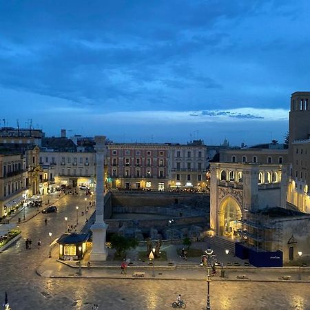 L'Attico Piazza Sant'Oronzo Bed and Breakfast Lecce Exteriör bild