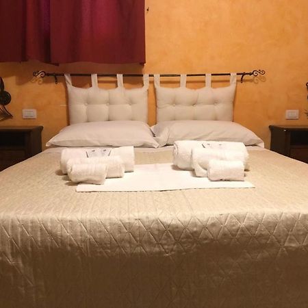 L'Attico Piazza Sant'Oronzo Bed and Breakfast Lecce Exteriör bild