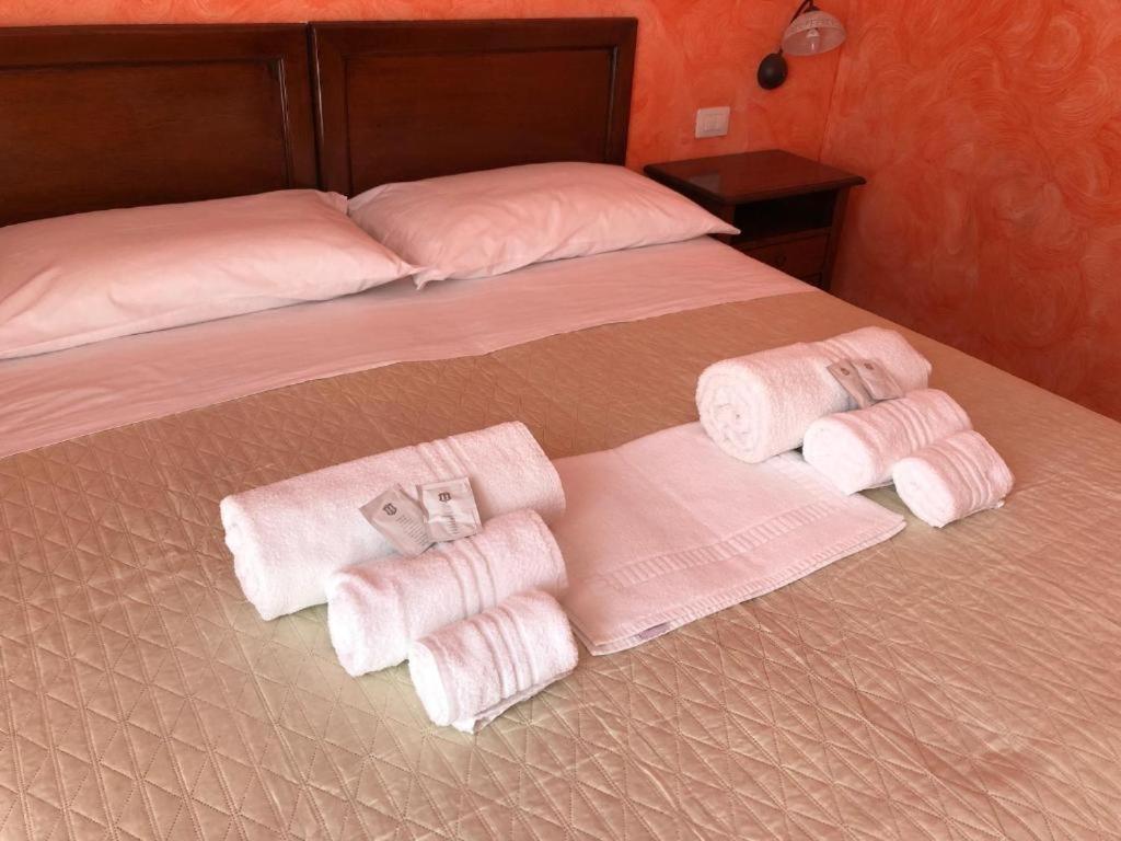 L'Attico Piazza Sant'Oronzo Bed and Breakfast Lecce Exteriör bild
